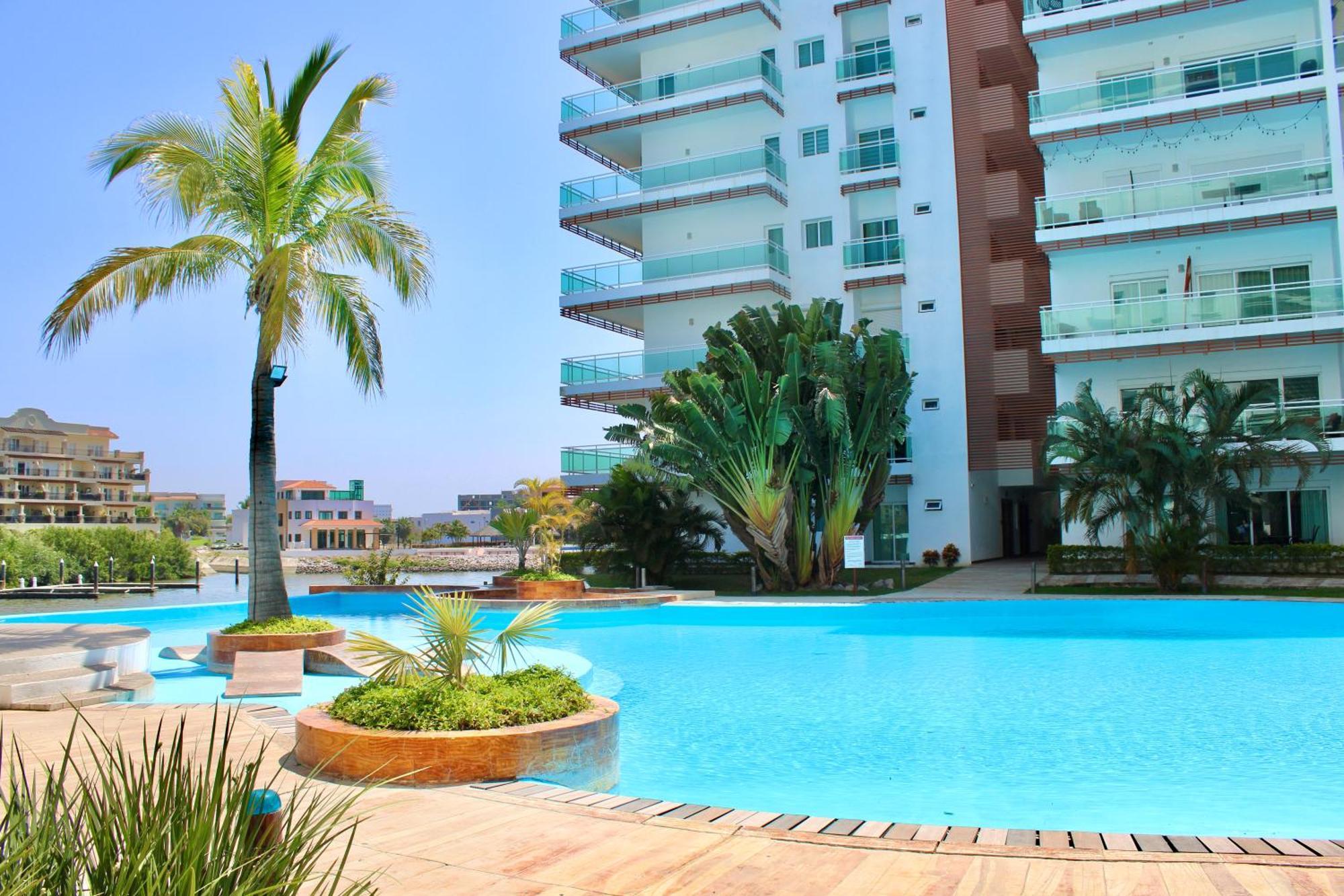 Condominio Con Una Bonita Vista Del Puerto Deportivo De G P S Rentas マサトラン エクステリア 写真